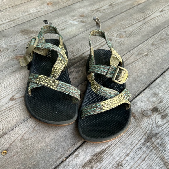 green chacos - Picture 4 of 4